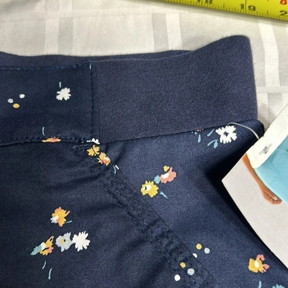 Floral comfy shorts,sz 16 W, blue,elastic stretchy waist,pockets,casual,coastal - Picture 13 of 16